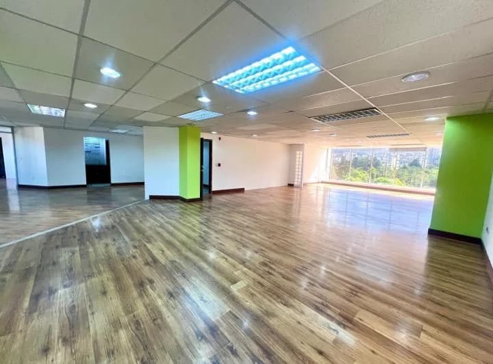 Mv - Sector La Carolina en Venta y Renta Oficina 216,44 m² con Vista Al Parque La Carolina — imagen 1