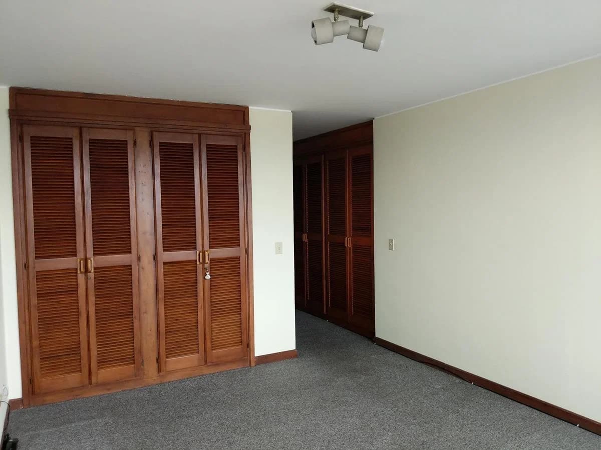 Amplio Departamento 350 m² — imagen 2