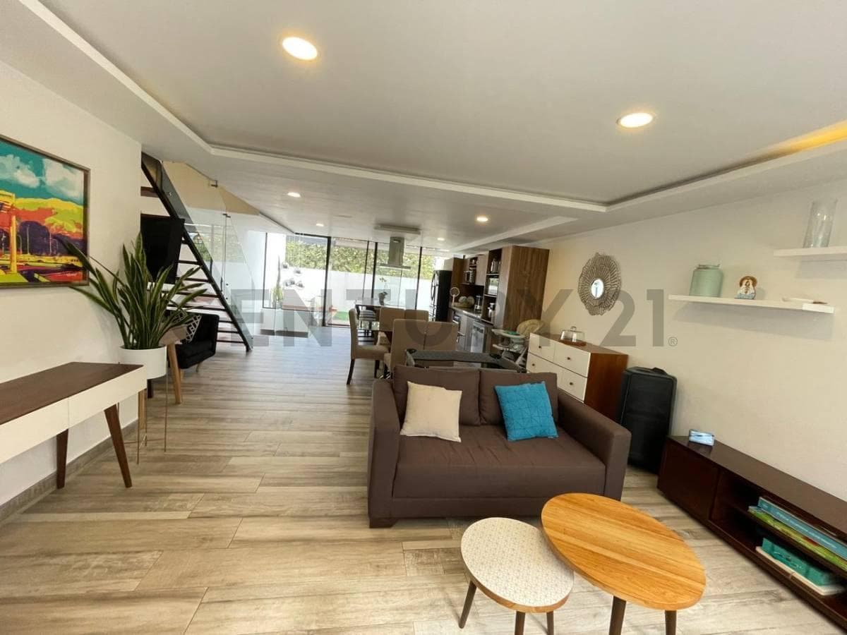 En Venta Departamento Duplex con Patio en Conjunto Privado. Sector Tumbaco — imagen 9