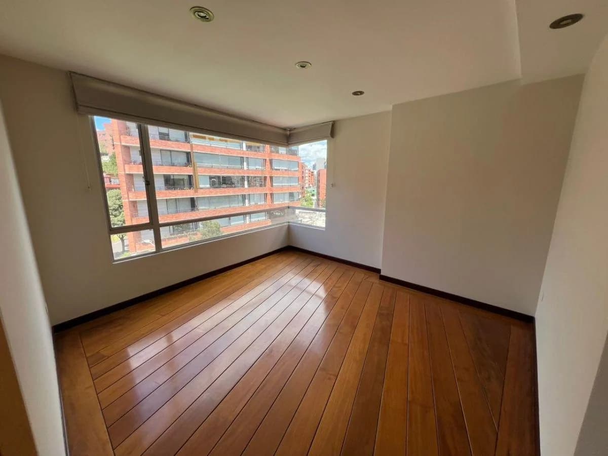 Vendo Departamento, Sector Gonzalez Suarez, 140 m, 155.000 Dólares. Provincia de Pichincha — imagen 4