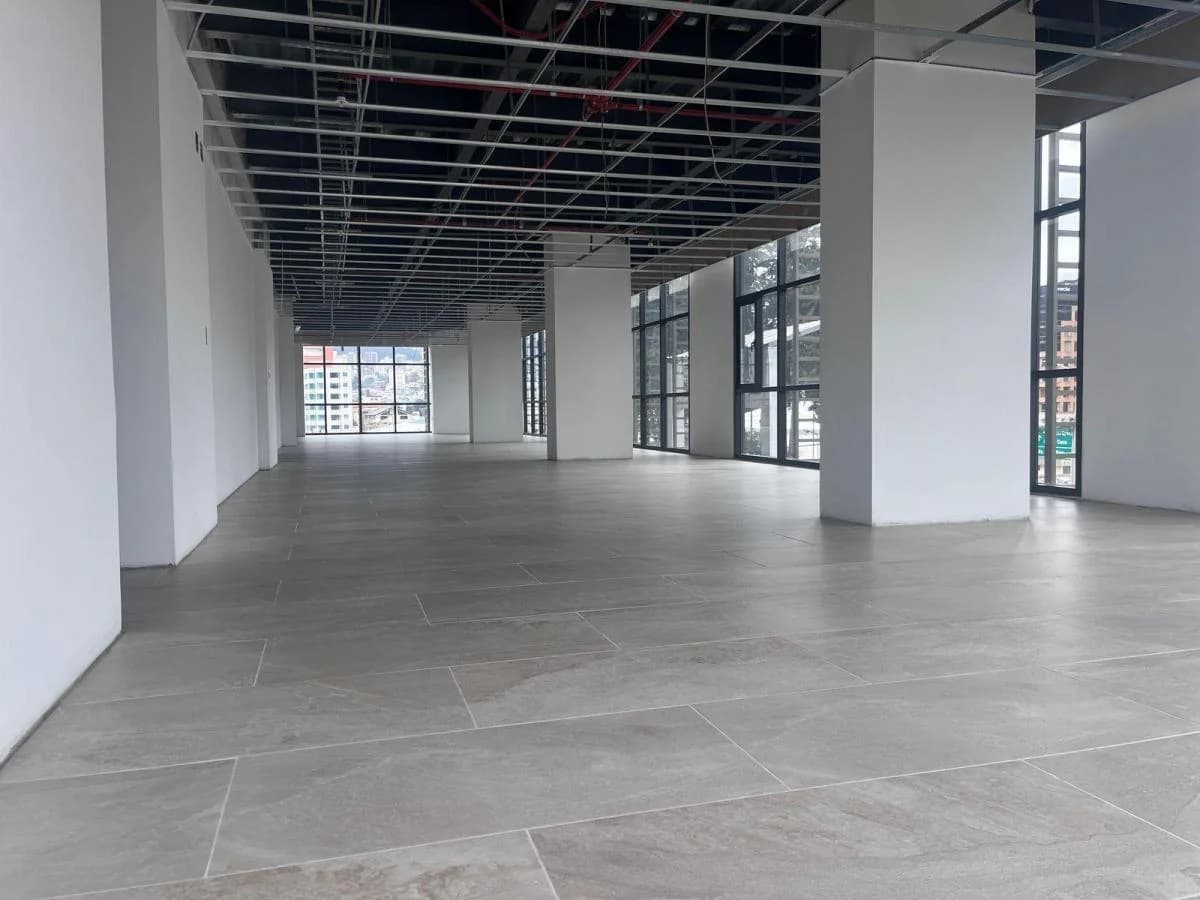 El Batán, Oficina en Venta, 494.98 m², 2 Ambientes — imagen 2