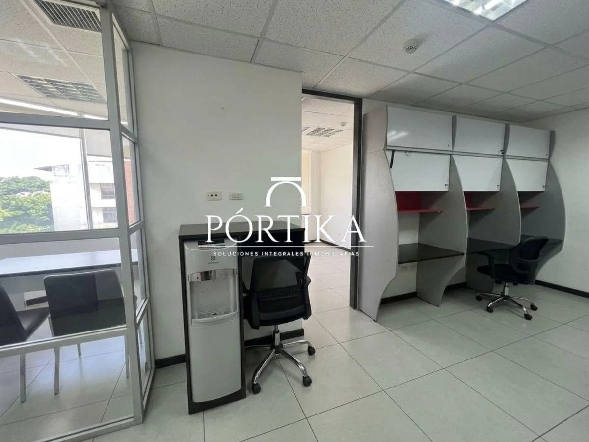 Venta Oficina Amoblada - The Point - Puerto Santa Ana, Guayas — imagen 2