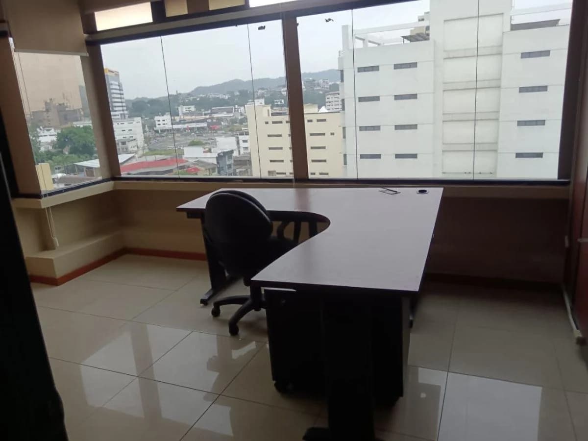 Vendo Oficina en El Edificio Torres del Norte, Guayas — imagen 5