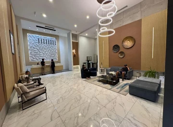 Oficina Comercial de 43 m² en Venta en La Vista San Eduardo en Vía a La Costa, Guayas — imagen 1