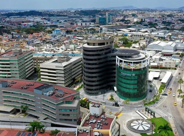 Oficina en Venta 95 m² - Edif. Pacifica Center, Ciudad Colón - con Parqueo, Guayas — imagen 1