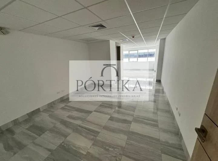 Venta Oficina - Platinum II - Vía Samborondon, Guayas — imagen 1