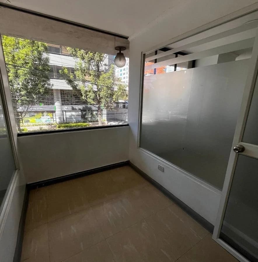 Vendo Oficina, Consultorio, Sector Carolina — imagen 5