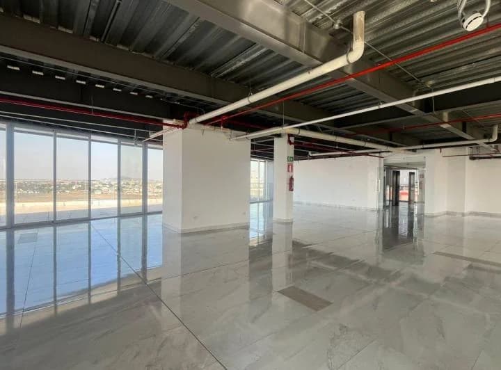 En Venta Oficina 200 m² - Moderno Edificio Corporativo - Av Las Américas - Guayaquil, Guayas — imagen 1