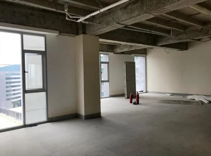 Av Constitucion. Vendo Oficina de 320 m² de Estreno, Guayas — imagen 1