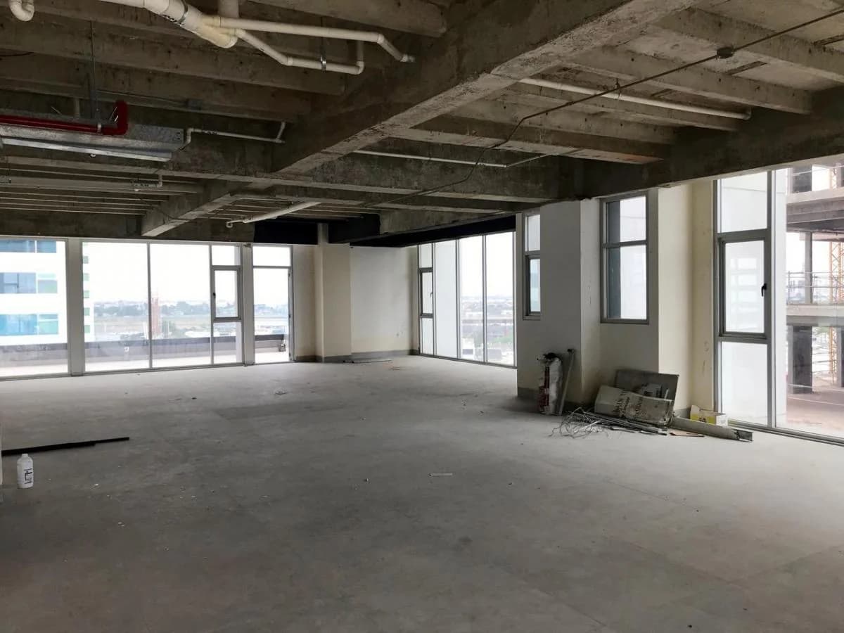 Av Constitucion. Vendo Oficina de 320 m² de Estreno, Guayas — imagen 4
