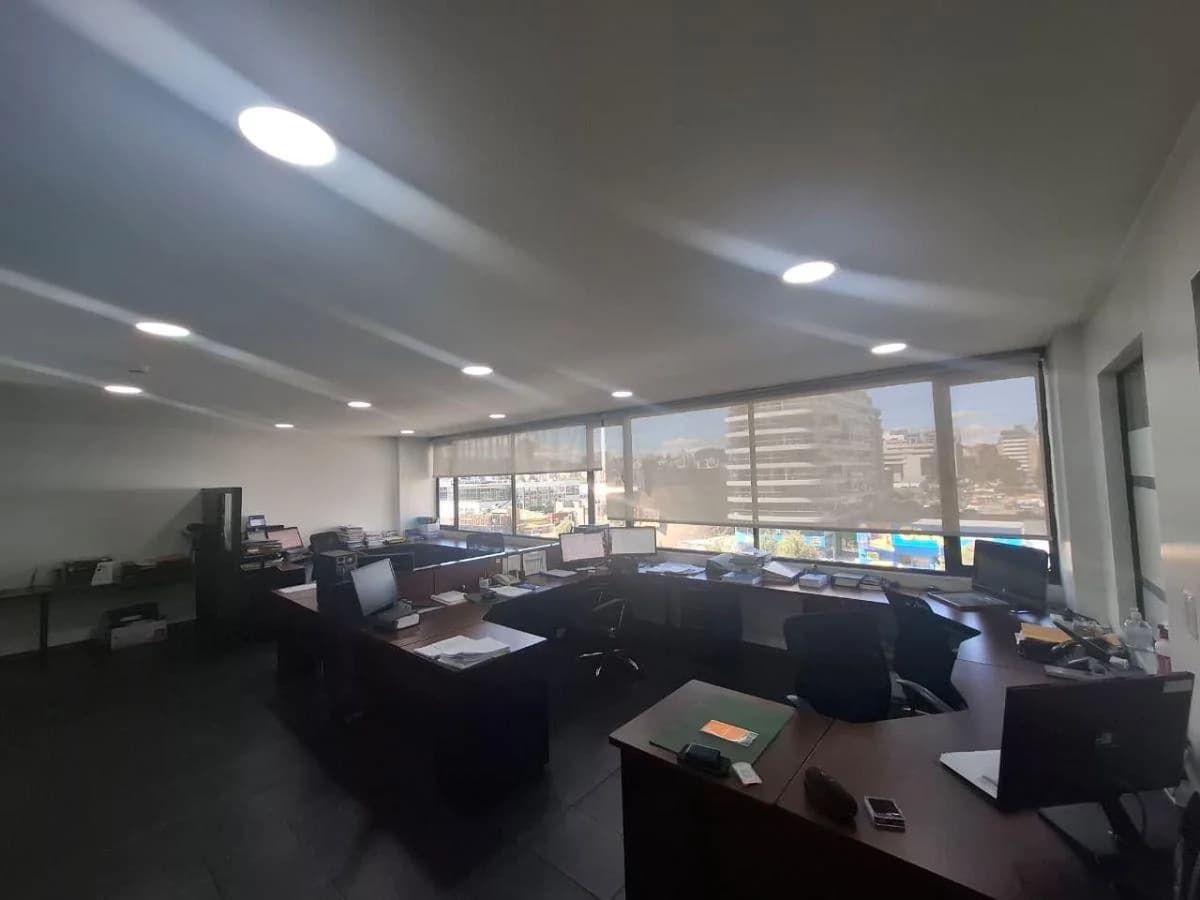 Venta Oficina Comercial de 150 m² en Venta en Centro Norte Amazonas y Naciones Unidas — imagen 2