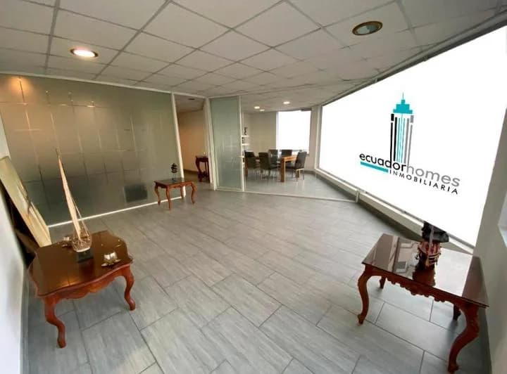 Venta Súper Oficina 60 m² - Megamaxi — imagen 1
