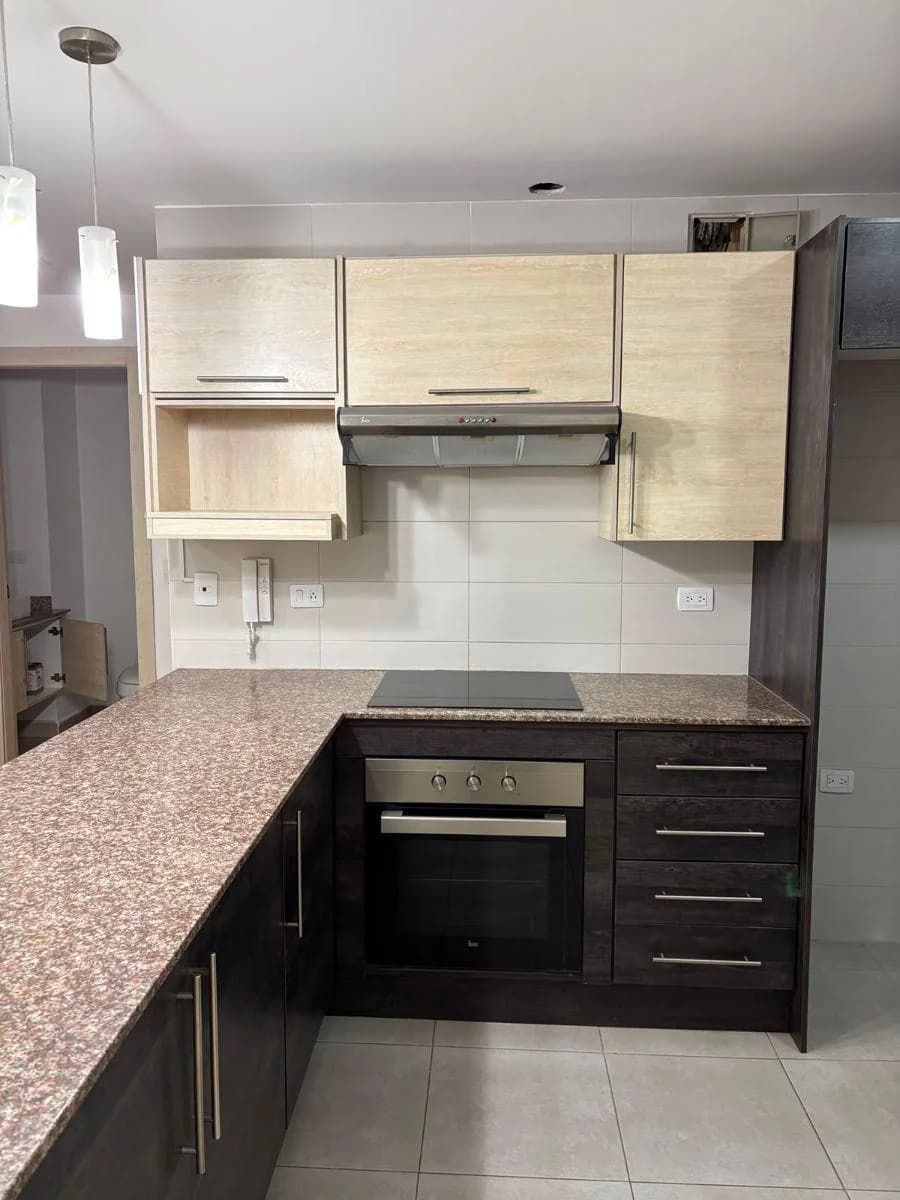 Hermoso Departamento de Venta, Av 9 de Octubre, La Pradera, Iñaquito — imagen 2