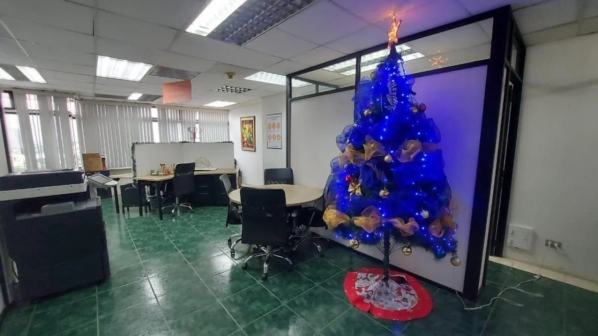 Alquiler de Oficina en Edificio Empresarial en Kennedy Norte, Guayas — imagen 5