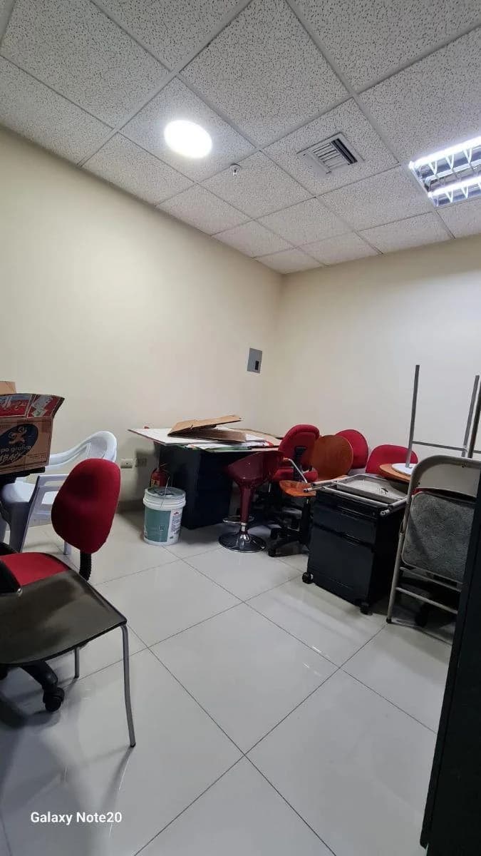 Oficina Comercial de 100 m² en Venta y Alquiler en Samborondón, Guayas — imagen 4