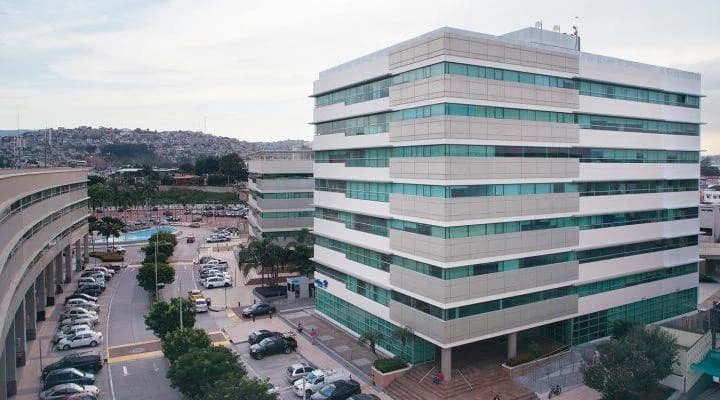Moderna Oficina en 5to Piso Edificio Corp 3 Oficina de 232 m² – Parque Empresarial Colón, Guayas — imagen 1
