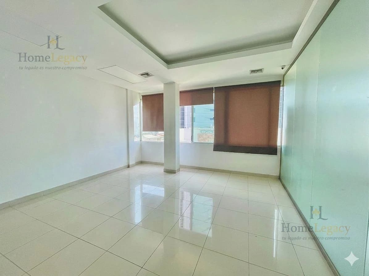 Venta de Oficina Corporativa en Zona Empresarial Moderna y Funcional - Kennedy Norte Aa, Guayas — imagen 4