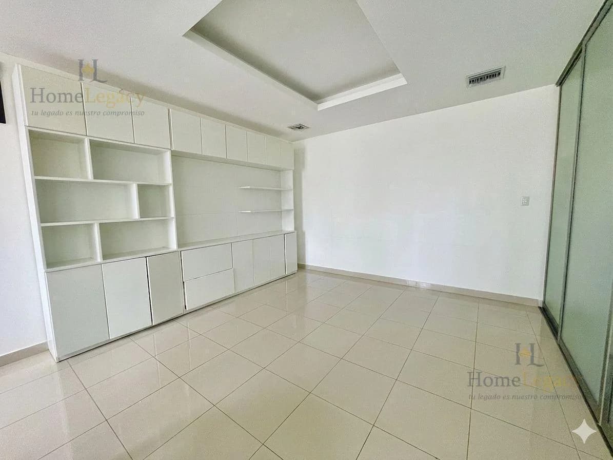 Venta de Oficina Corporativa en Zona Empresarial Moderna y Funcional - Kennedy Norte Aa, Guayas — imagen 2