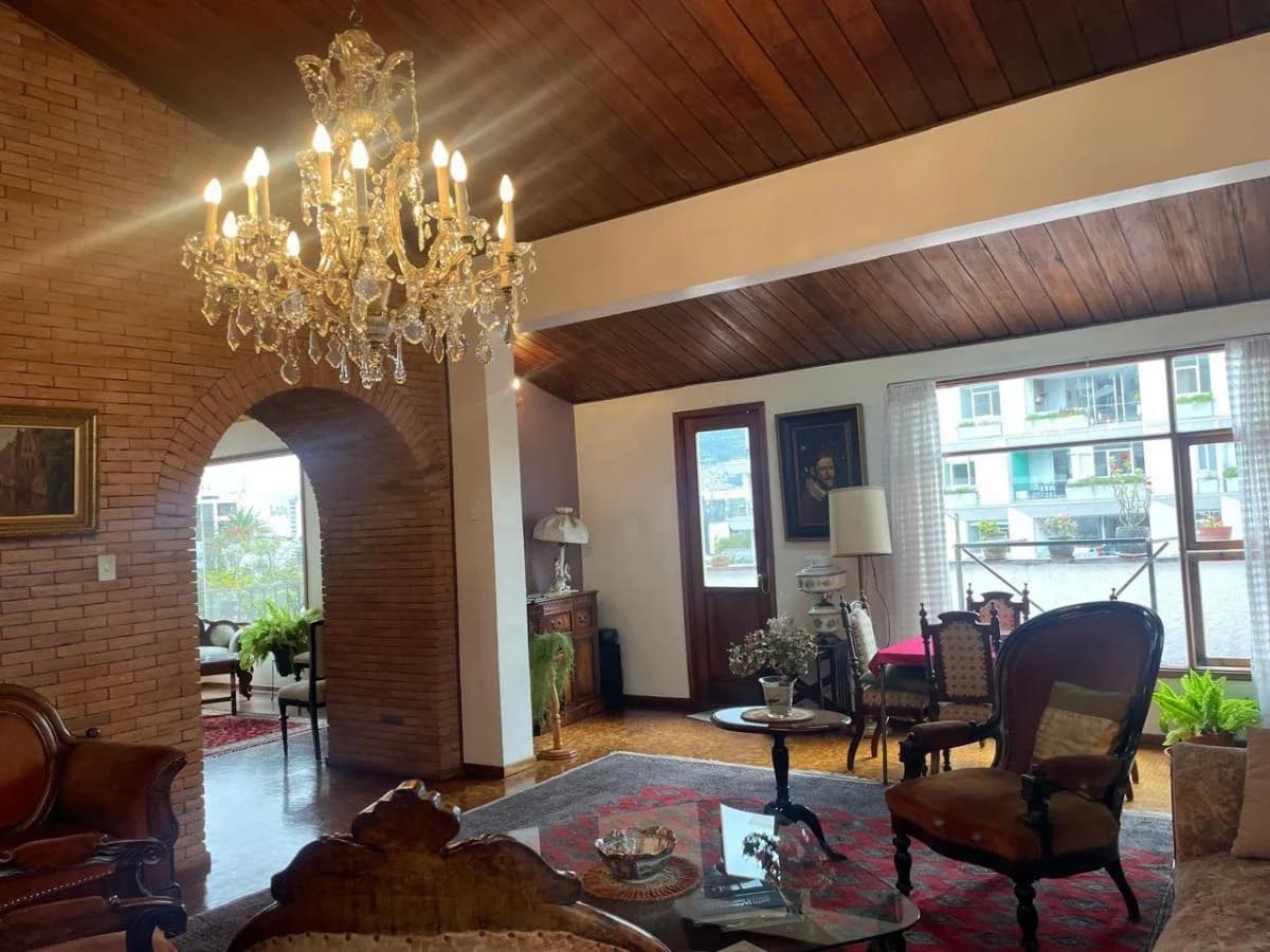 Departamento de Venta La Coruña y Whymper, Amplio, 450 m² — imagen 2