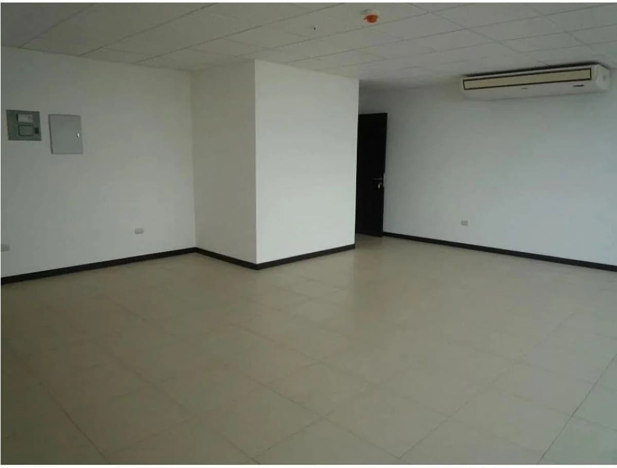 Alquiler o Venta de Oficina en Edificio Bellini con Vista Al Rio, Guayas — imagen 2