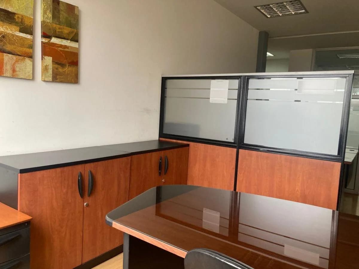 Vendo Oficinas en Zona Industrial — imagen 4