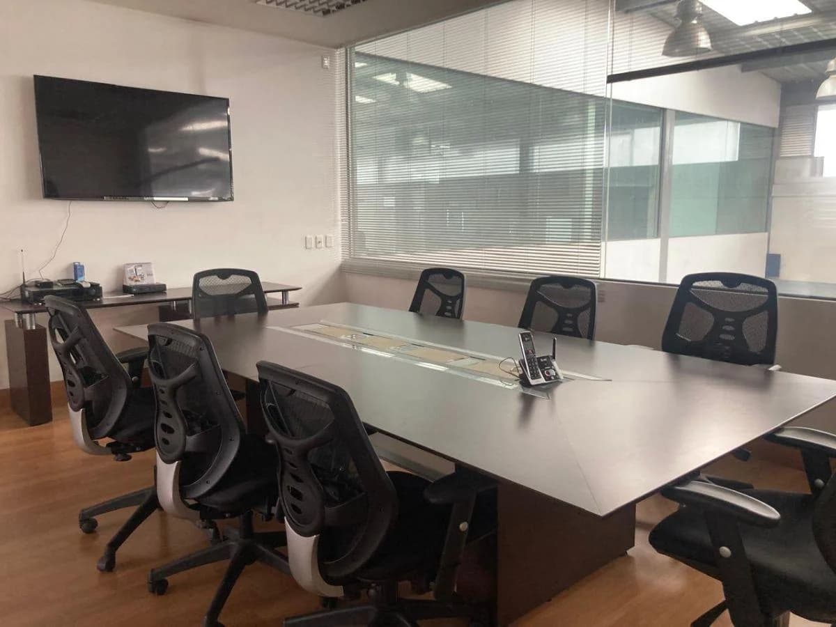 Vendo Oficinas en Zona Industrial — imagen 3