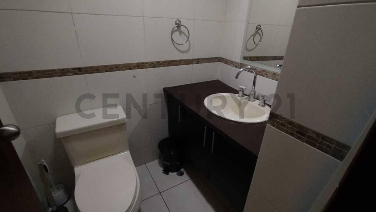 Venta Oficina Amoblada en La Pradera — imagen 9