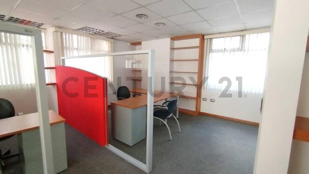 Venta Oficina Amoblada en La Pradera — imagen 6