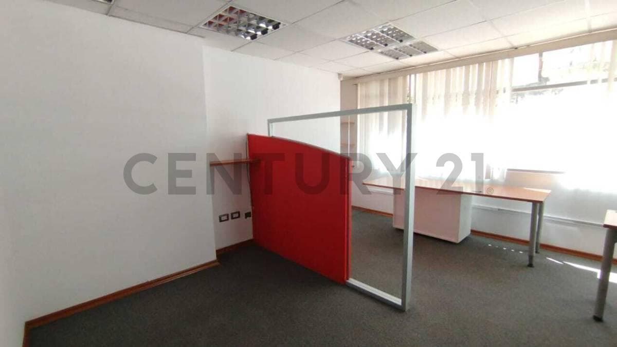 Venta Oficina Amoblada en La Pradera — imagen 2