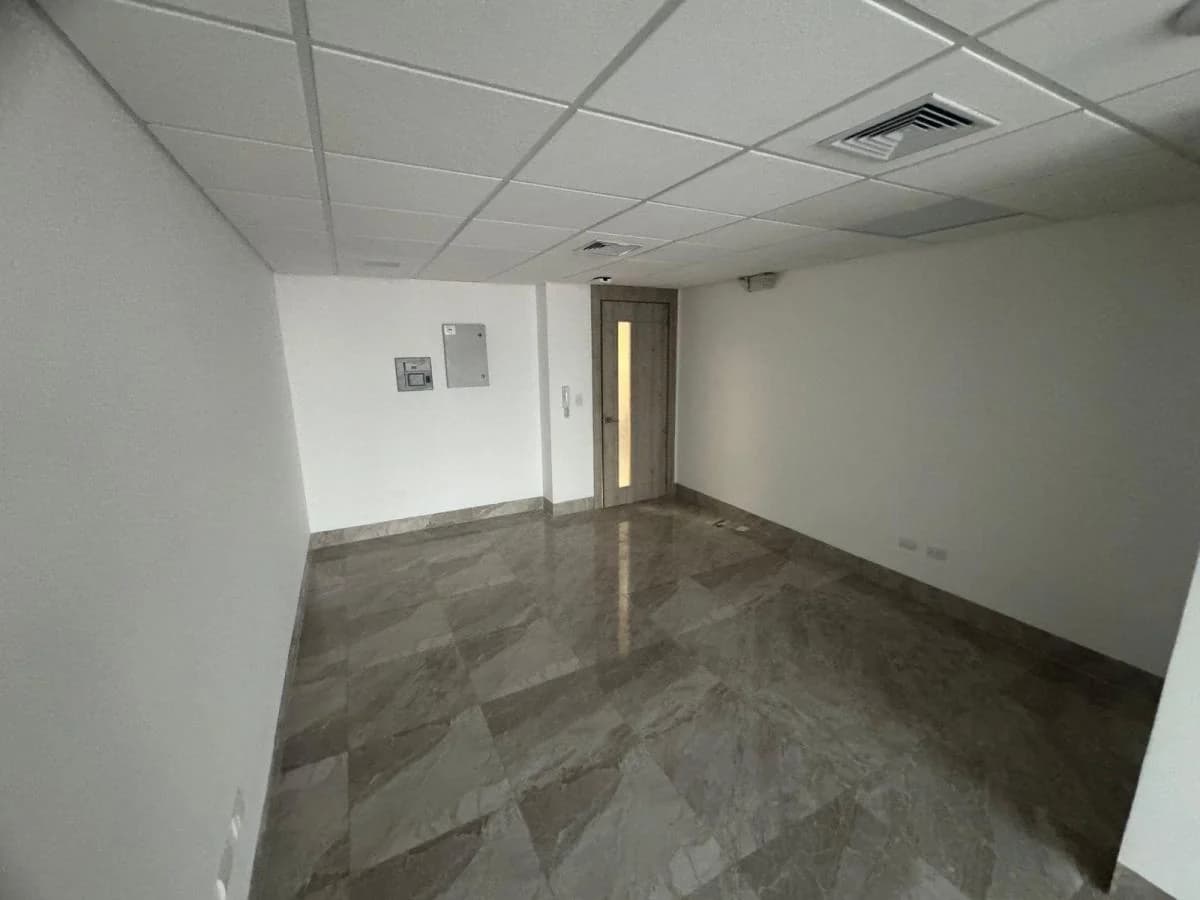 Oficina en Platinum 1 en Ciudad Millenium en La Aurora, Guayas — imagen 5
