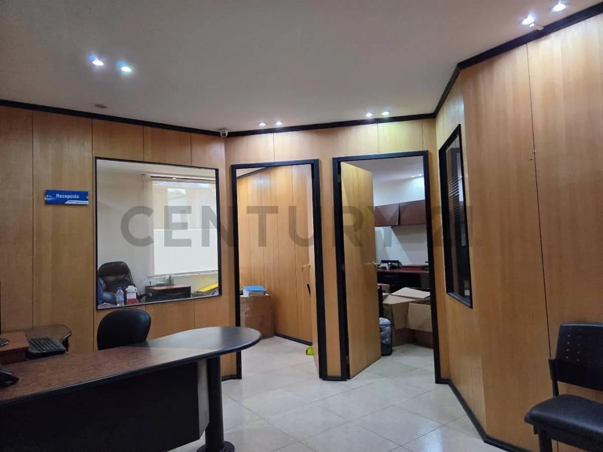 Oficina Amoblada en Venta Sector Carolina — imagen 4