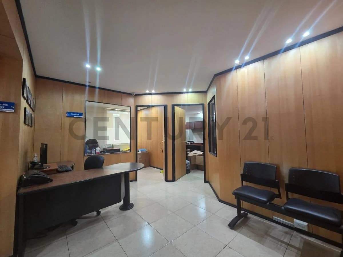 Oficina Amoblada en Venta Sector Carolina — imagen 3