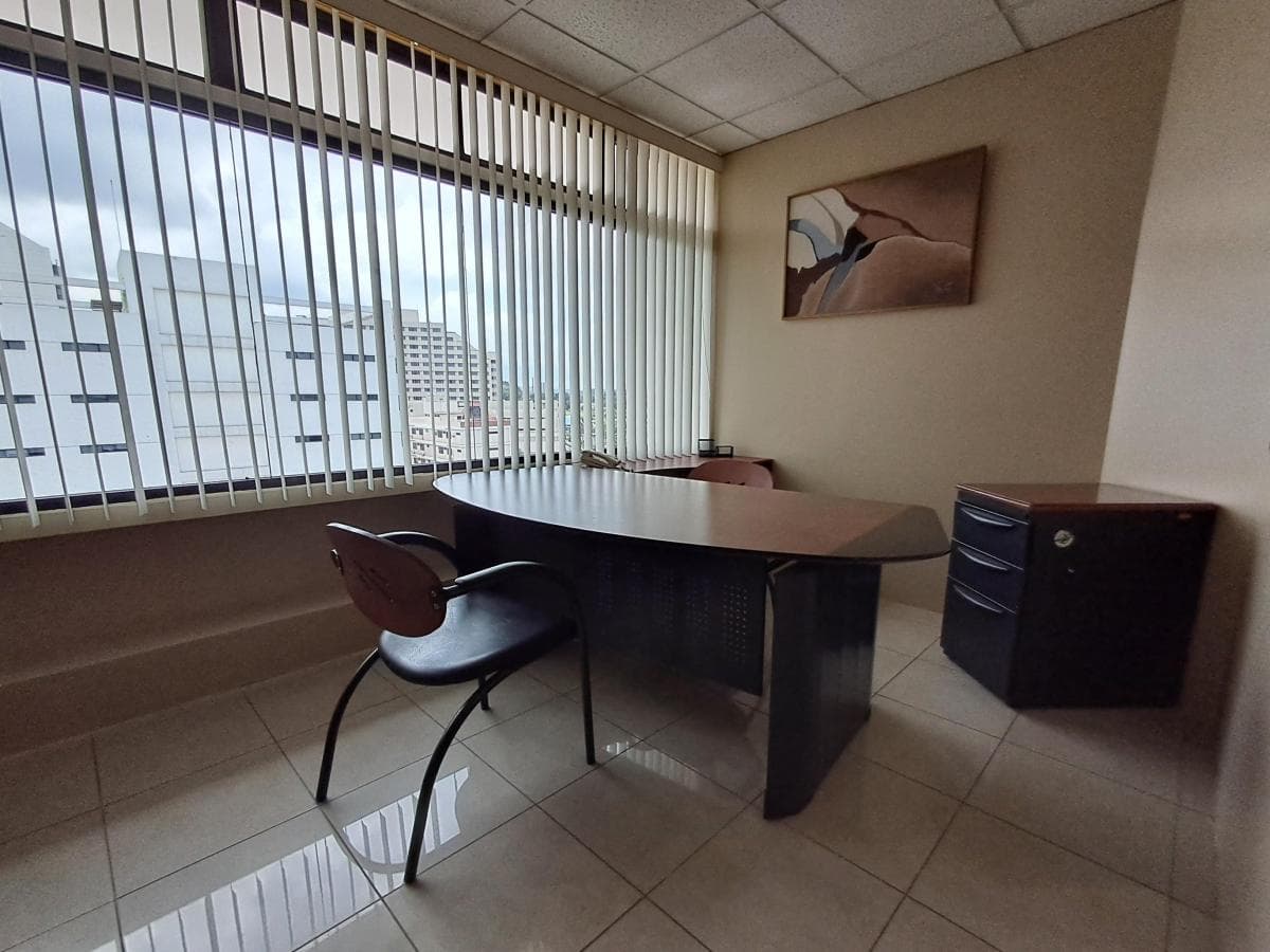 En Venta Elegante Oficina 98 m² Torres del Norte, Torre a Jyam, Guayas — imagen 9