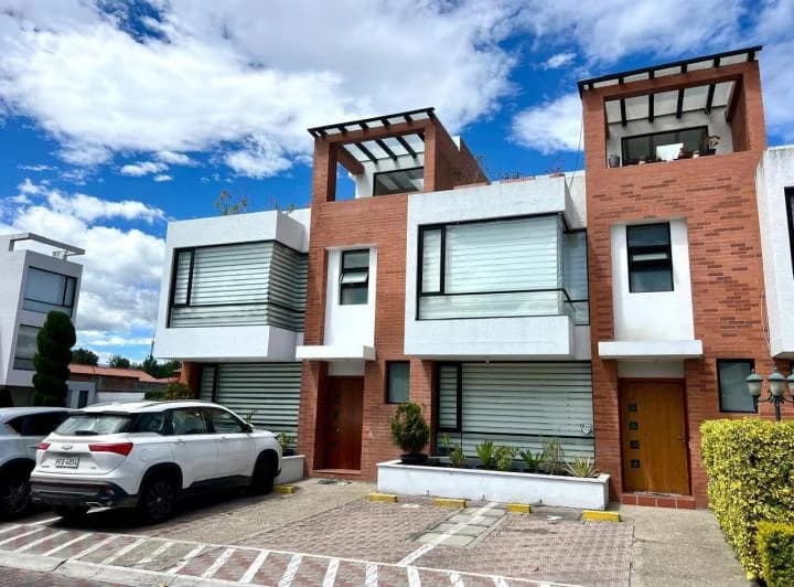 Casa en Tumbaco — imagen 1