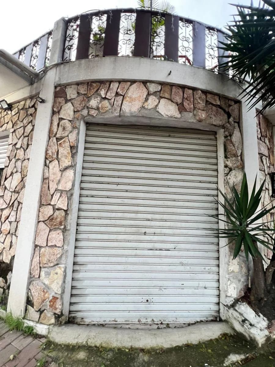 Oportunidad Única – Casa Rentable con Locales Comerciales en Ceibos (Gim), Guayas — imagen 4