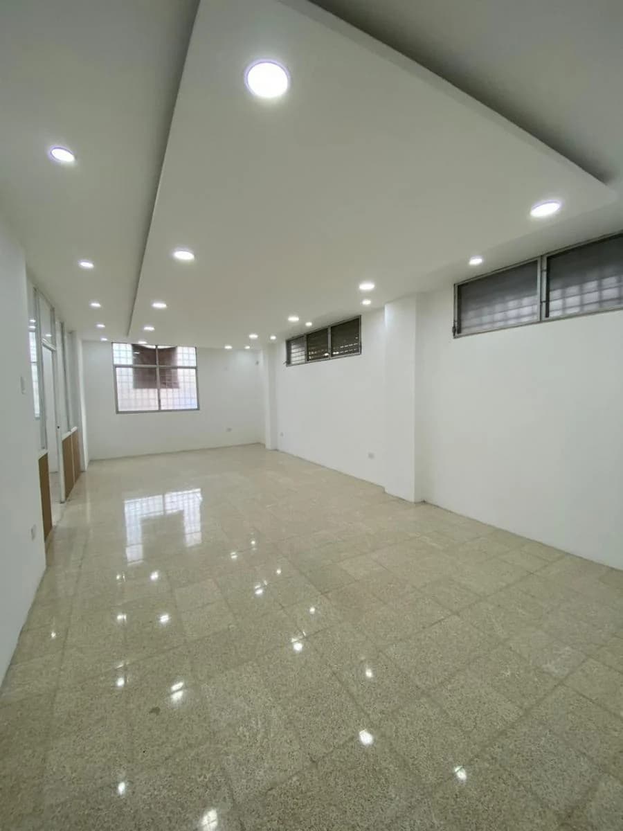 Kennedy Vieja, Alquilo Oficina, o Vendo, Valor Negociable, Guayas — imagen 4