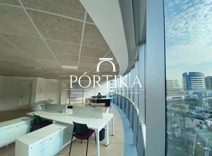 Venta Oficina Amoblada - 100 Bp - Zona Mall del Sol, Guayas — imagen 1