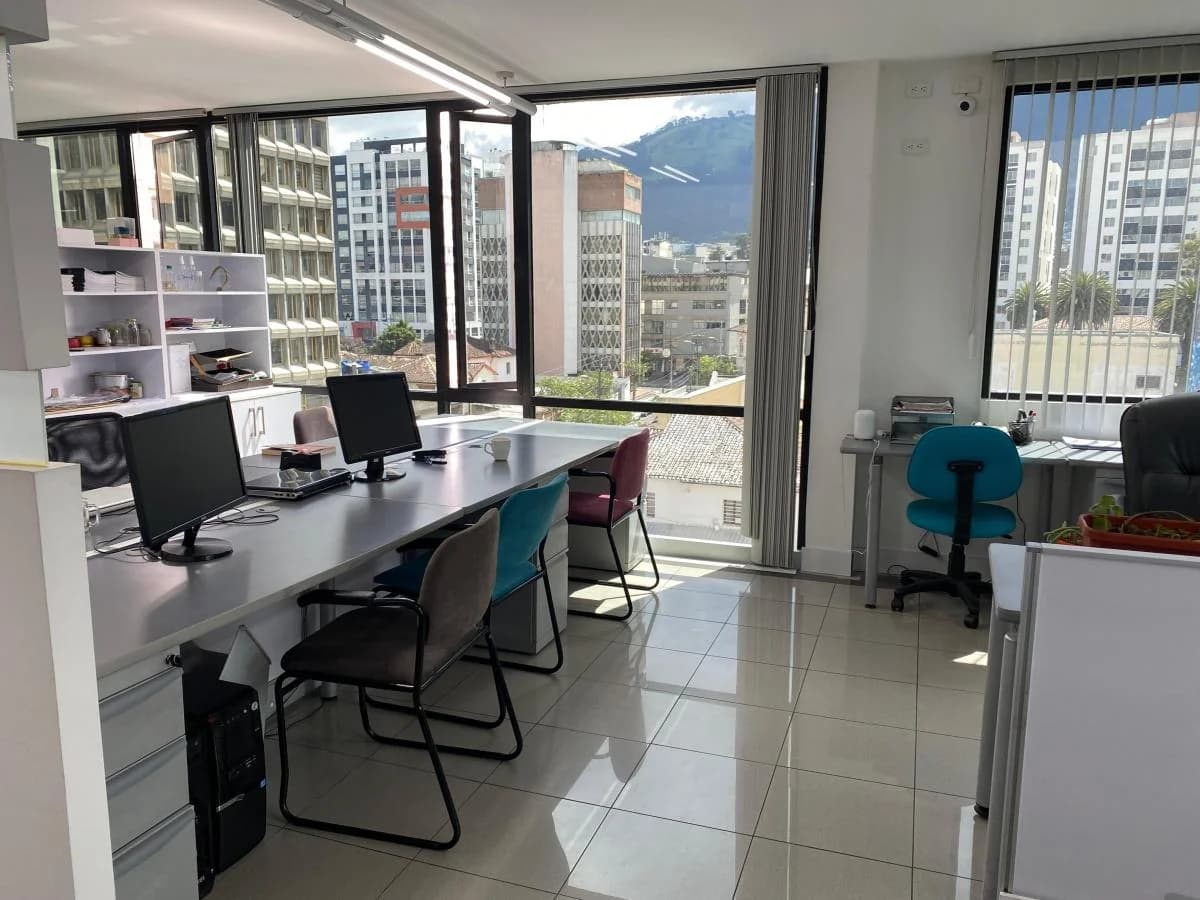 Oficina de Venta Sector Av Orellana — imagen 4