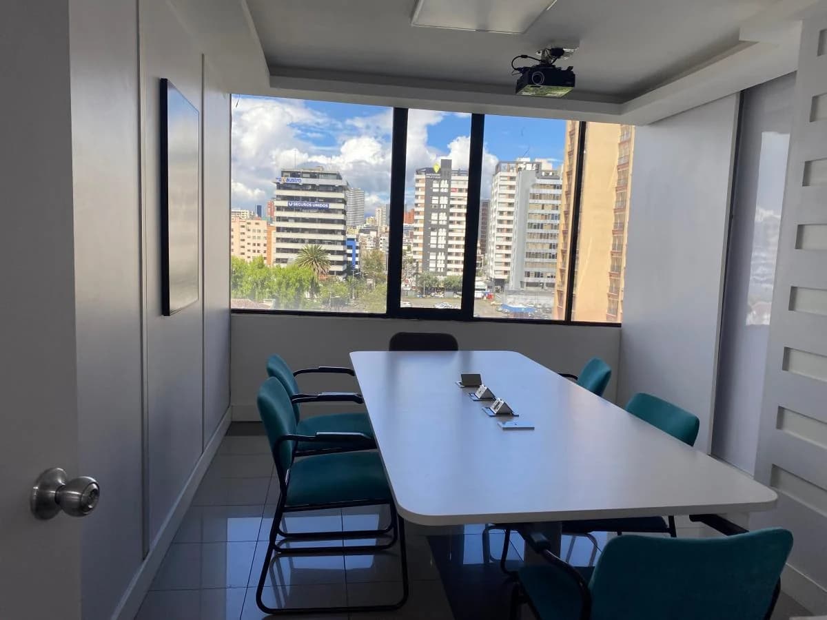 Oficina de Venta Sector Av Orellana — imagen 3