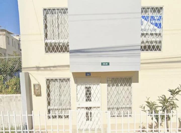 Se Vende Casa de 2 Pisos Cdl. Bicentenario — imagen 1