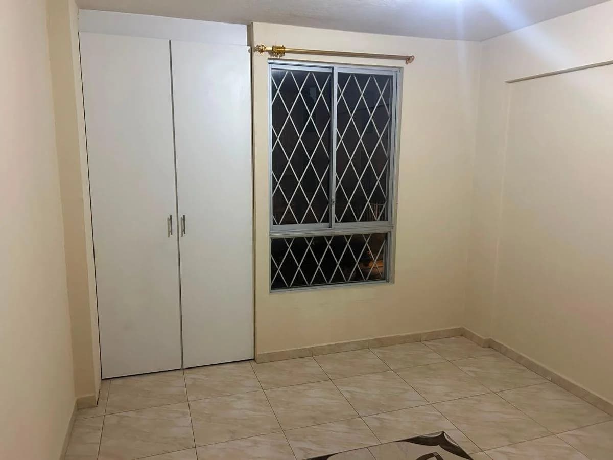Se Vende Casa de 2 Pisos Cdl. Bicentenario — imagen 2