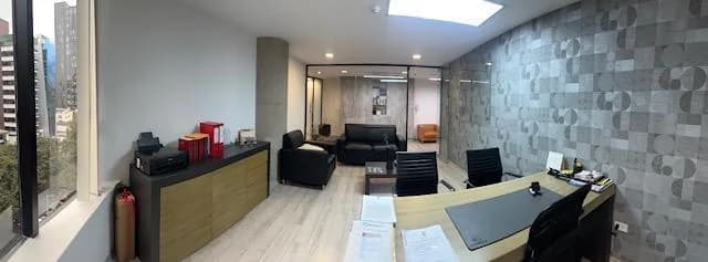 Oficina de Lujo Amoblada Edificio Corporativo Republica del Salvador — imagen 5