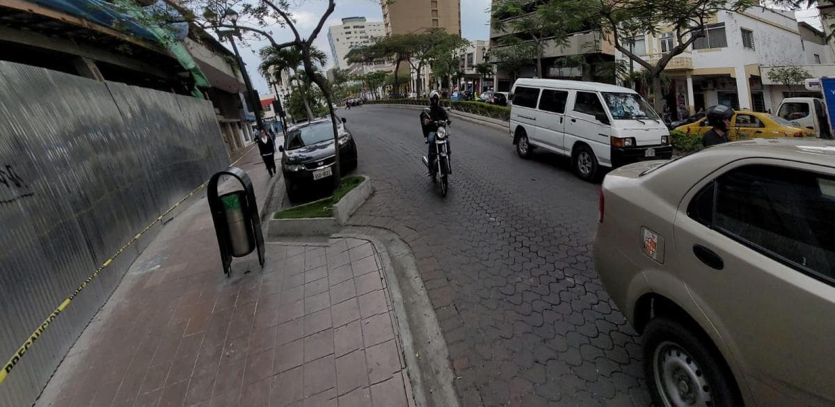 En Venta Oficina #2 Edificio Finasur - Av 9 de Octubre - Mae. Recalde, Guayas — imagen 6