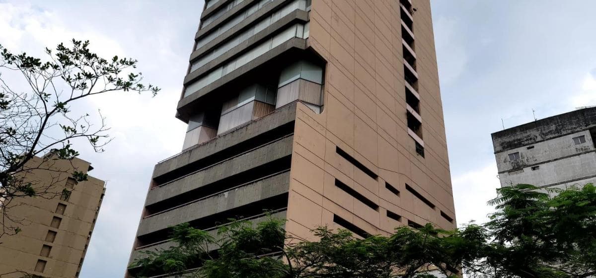 En Venta Oficina #2 Edificio Finasur - Av 9 de Octubre - Mae. Recalde, Guayas — imagen 5