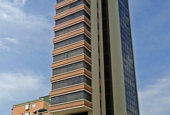 Se Vende Oficina Centro de Guayaquil Edf Induauto - V. Landín, Guayas — imagen 1