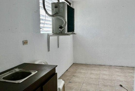 Se Vende Oficina Centro de Guayaquil Edf Induauto - V. Landín, Guayas — imagen 3