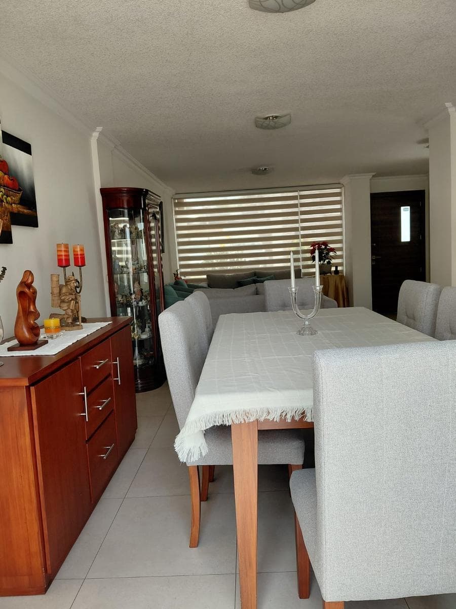 Linda y Funcional Casa Dentro de Conjunto Cerca a Vías Principales, Tumbaco Pr — imagen 9