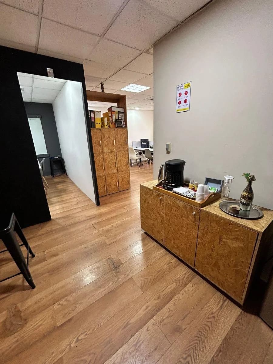 Linda y Funcional Oficila en Edificio Executive Center (Nobis), Guayas — imagen 4