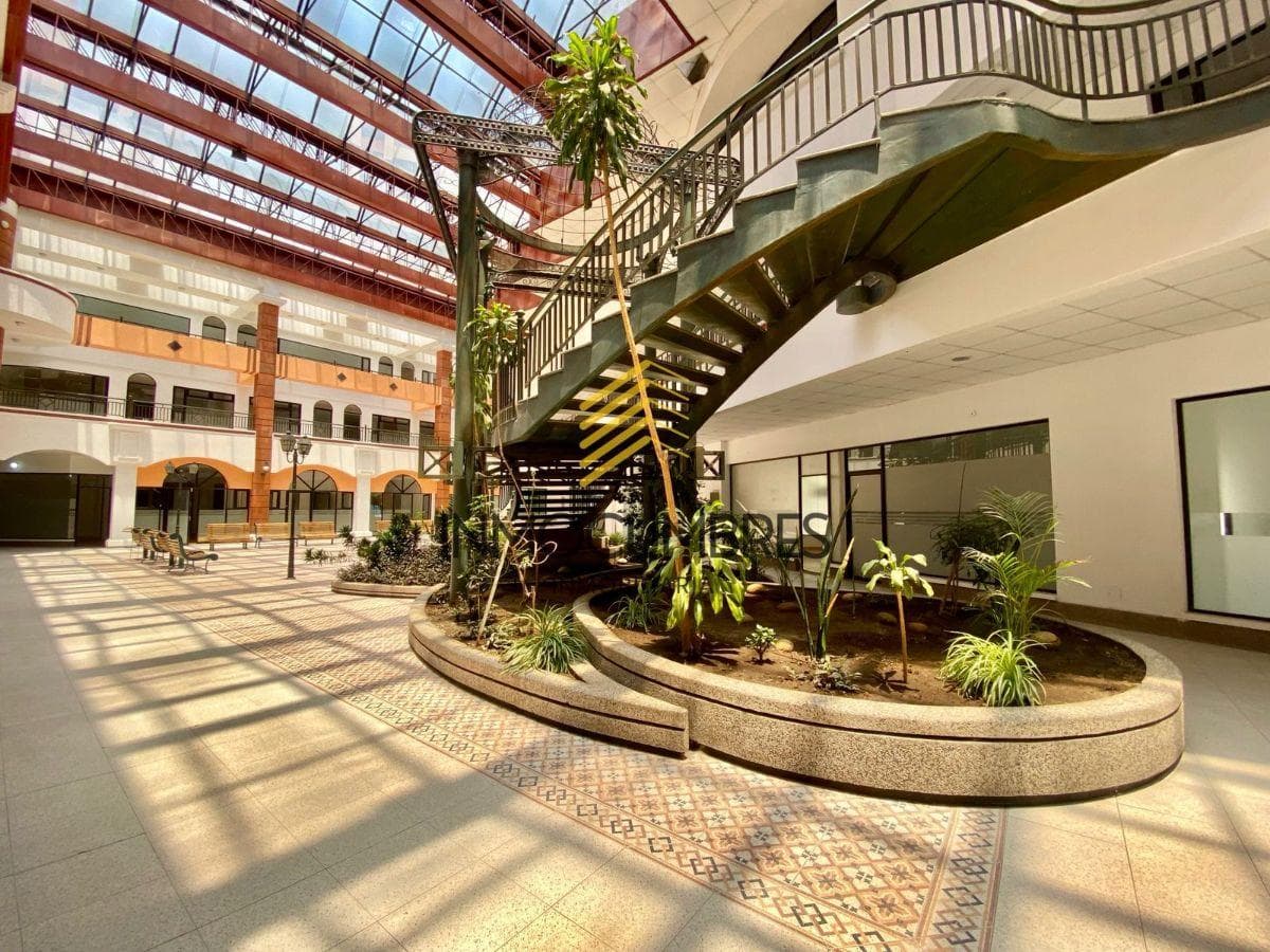 Edificio Locales Comerciales Ideal Empresas Institutos — imagen 6