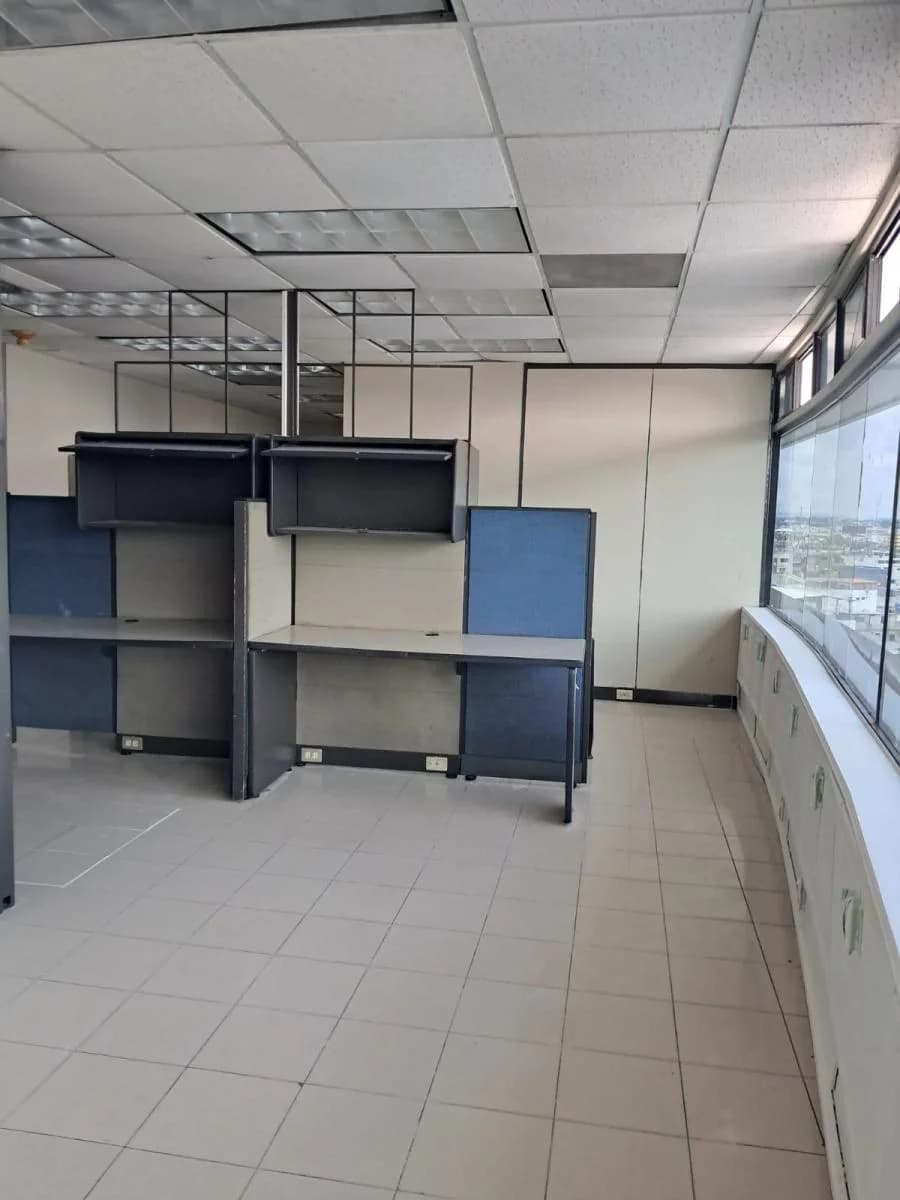 Venta de Oficina en Edificio Corporativo Torres del Norte Keneddy Jy, Guayas — imagen 4